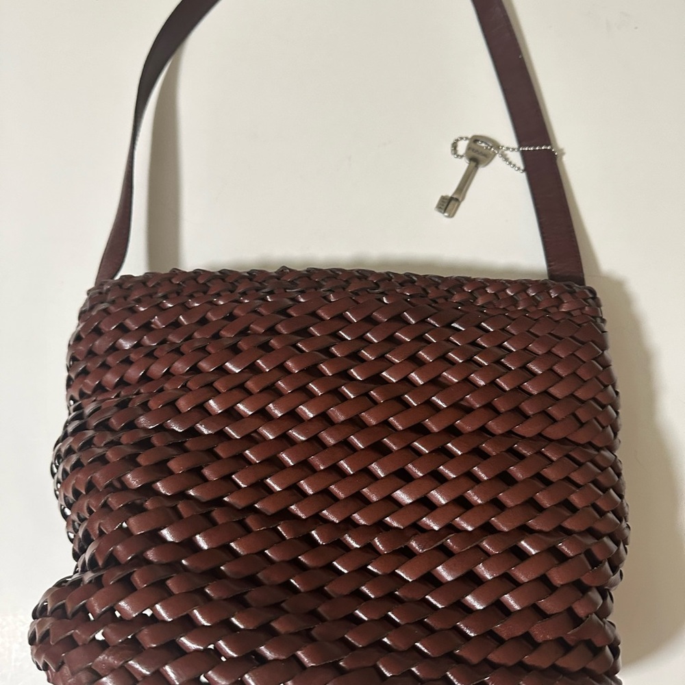 Fossil leather weave shoulder bag purse